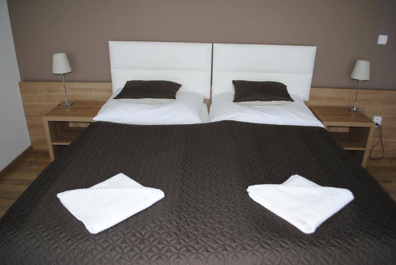 Hotel Golf Jezera Ostrožská Nová Ves Eksteriør billede